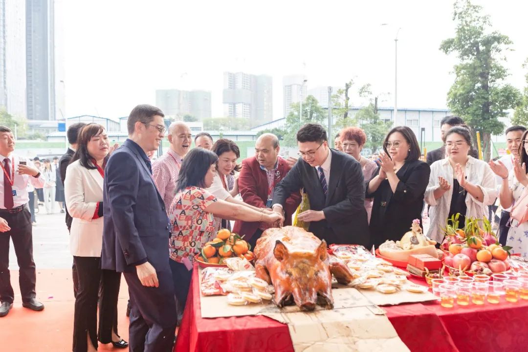 风雨与共，兴新向荣——人生就是博集团乔迁仪式圆满举行
