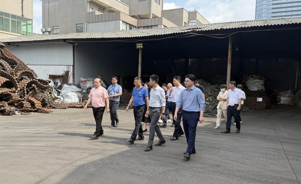 高明区区委区府办、佛山新基础工业集团来访我司调研